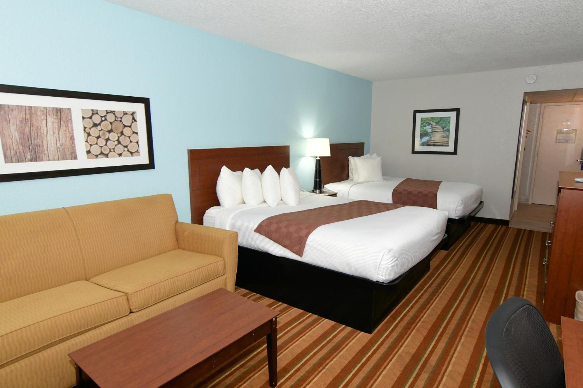 Rock Island Inn & Suites Marshalltown Exterior photo
